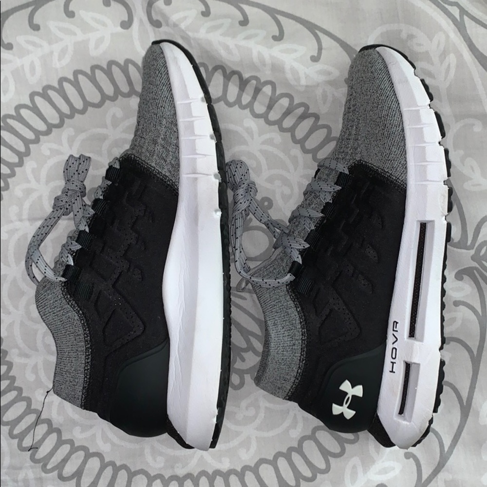 UA HOVR Speedform 2.0 Women’s running sneaker